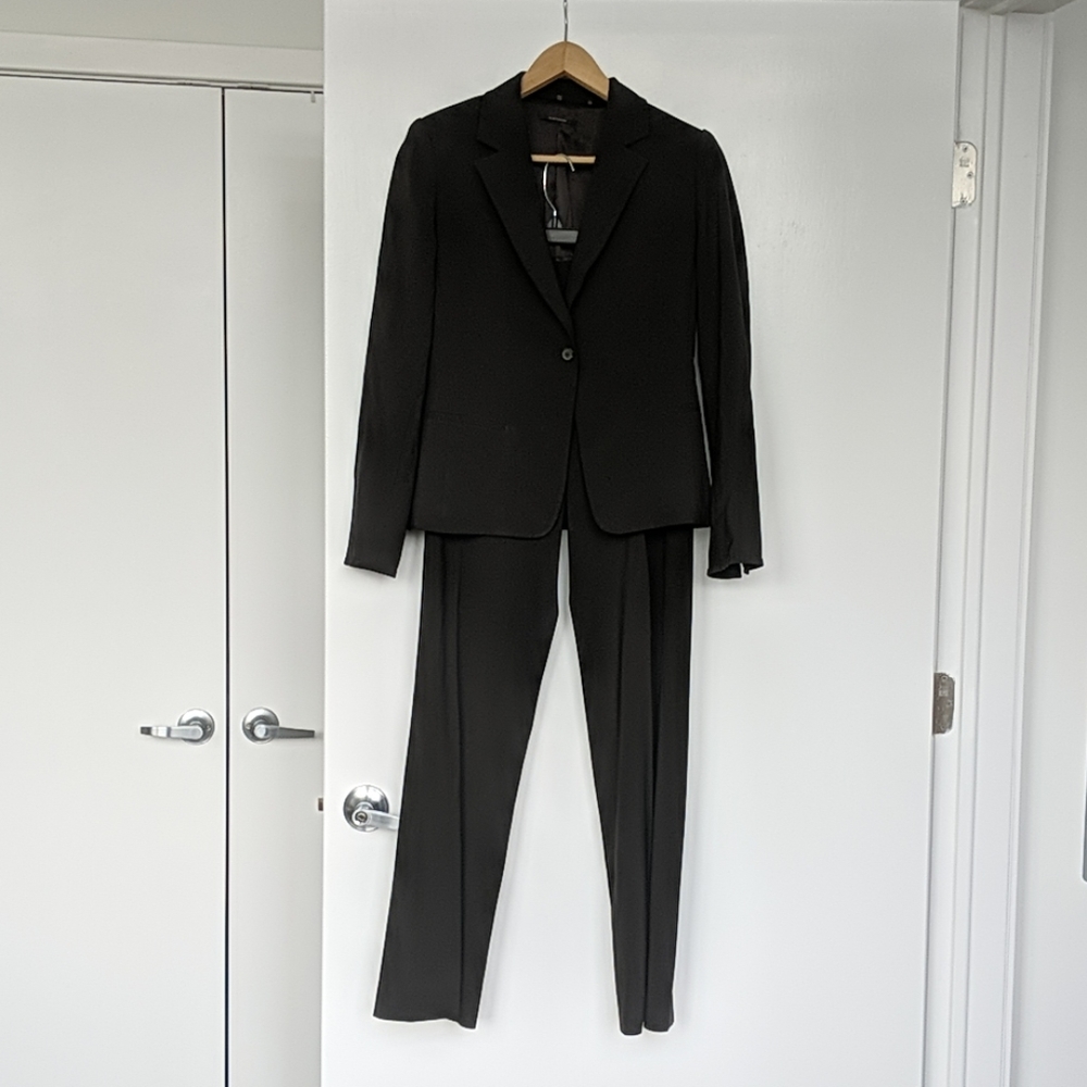 Suit